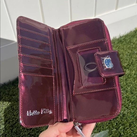 Loungefly Hello Kitty Wallet - Picture 4 of 8
